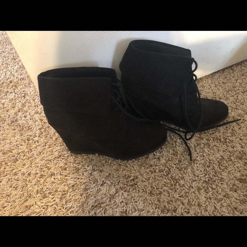 Black wedge ankle boots